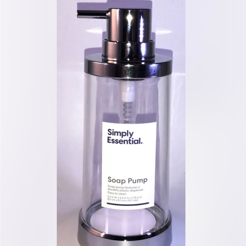 Bed Bath Beyond / Simply Essential Clear Soap Dispenser.